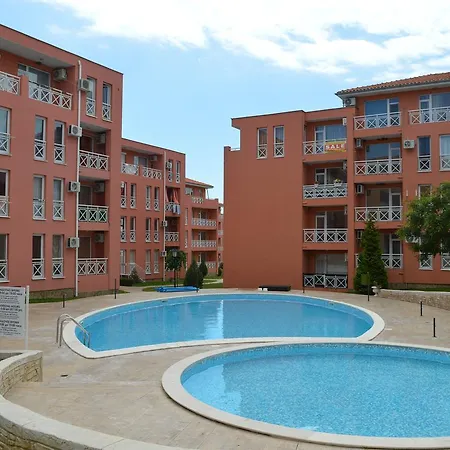 Apartment Bratanov In Sunny Day 6 *