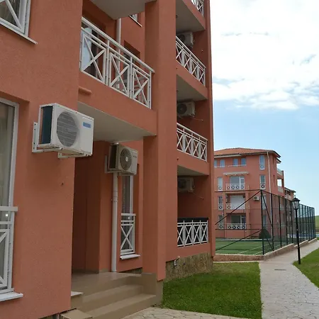 Bratanov In Sunny Day 6 Apartment *